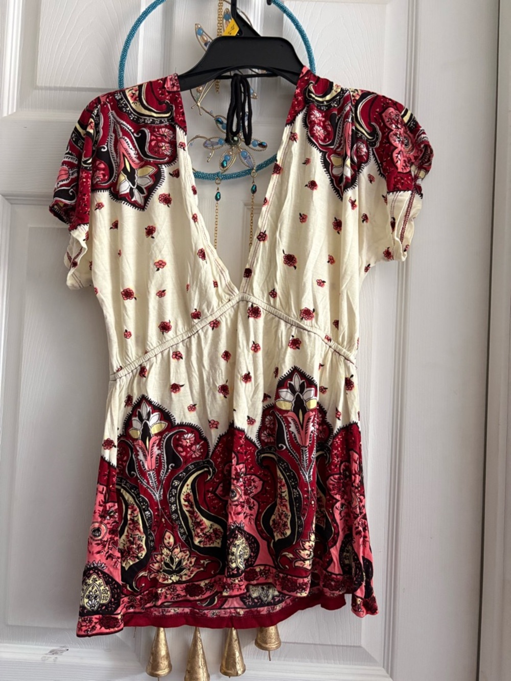 Fire Los Angeles Cream and Red Paisley Short Sleeve V-Neck Top